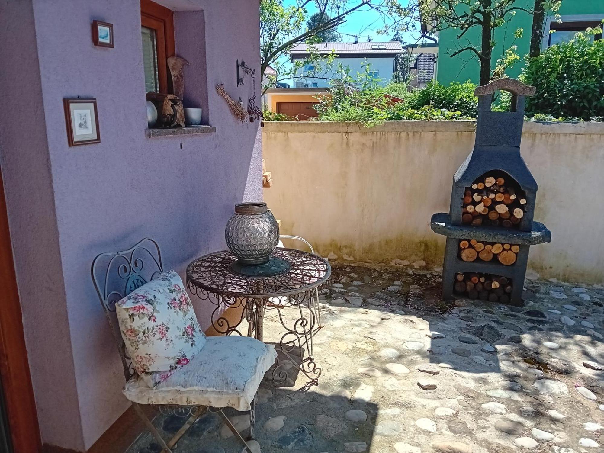 Rose Room 40M2 With Terrace 25M2 In Greeny Area For 4 Person Lublaň Exteriér fotografie